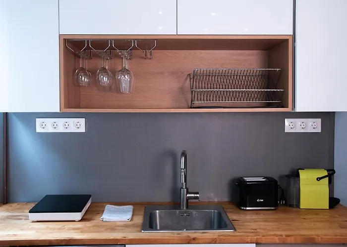 Hill Gem On Buda * Budapesta