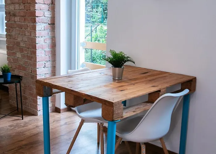 Hill Gem On Buda * Budapesta